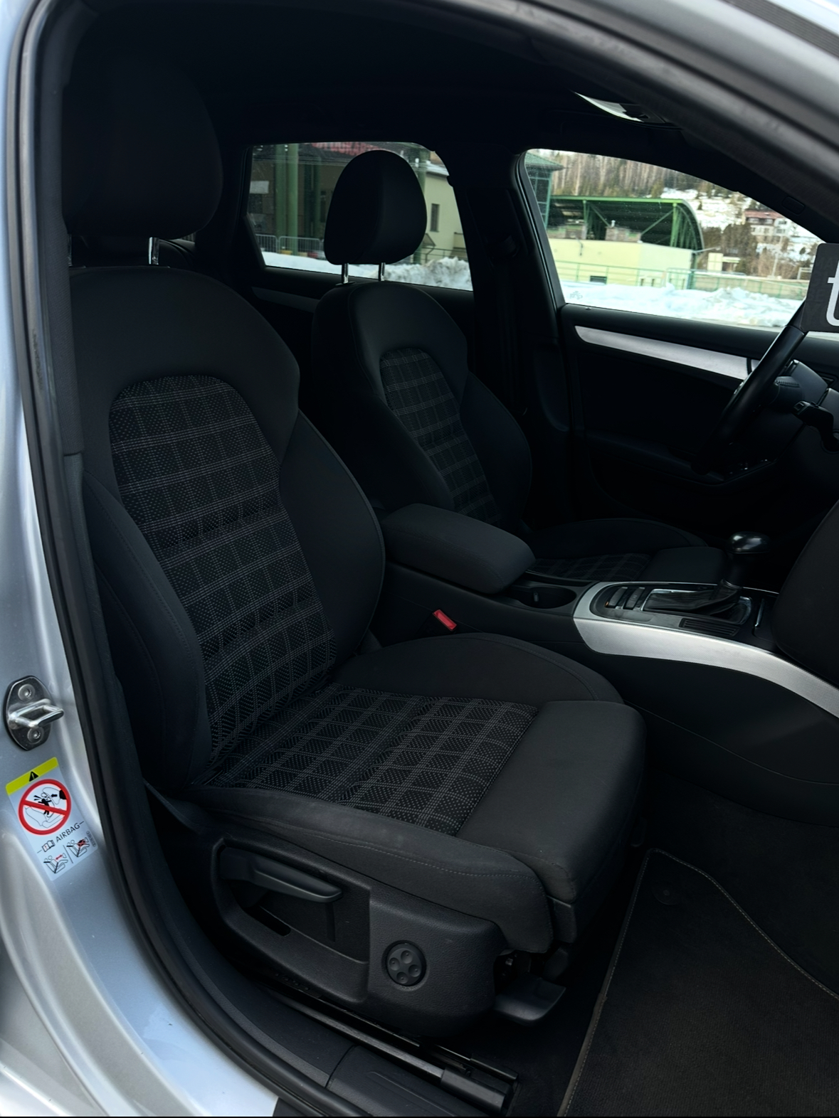 Audi A4 B8 2.0 TDi QUATTRO S-line